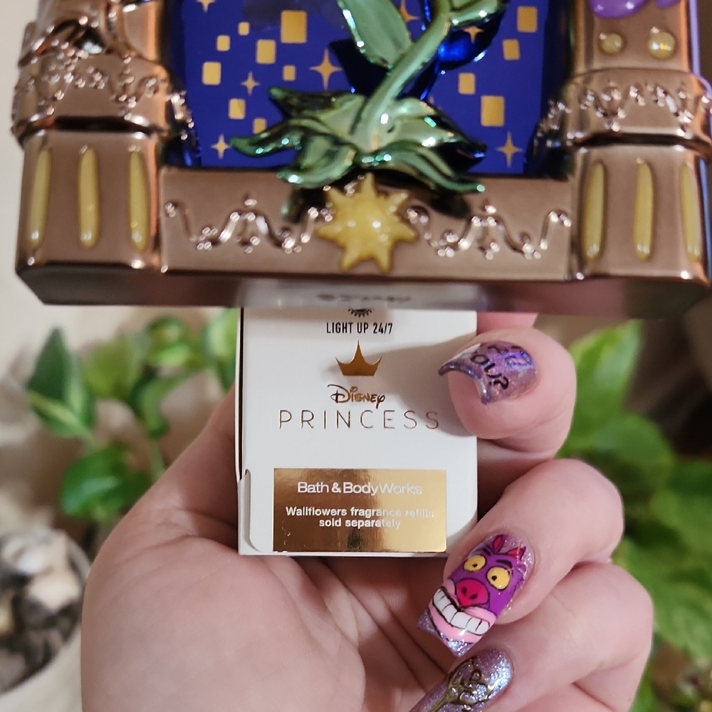 Bath & Body Works Rapunzel Wallflower Plug-In - Picture 3 of 5